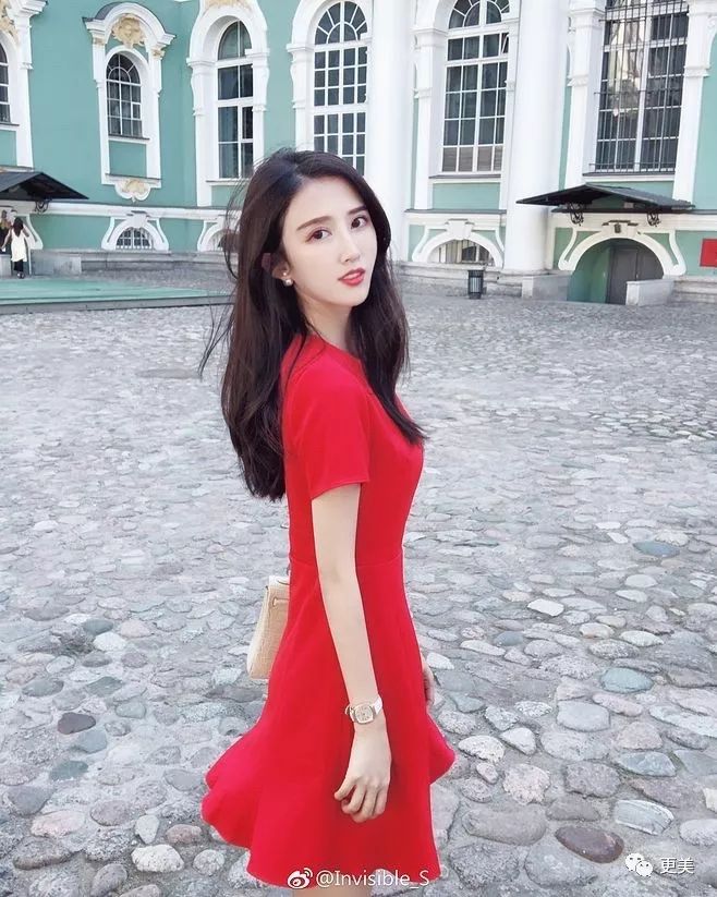 清华毕业去过70个国家的白富美无奈退网?被曝做小三从头到脚全是假的