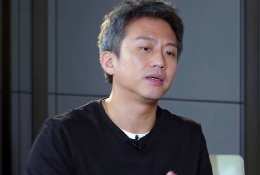 邓超自曝被女儿“折腾”很享受，父女两相处模式令人羡妒