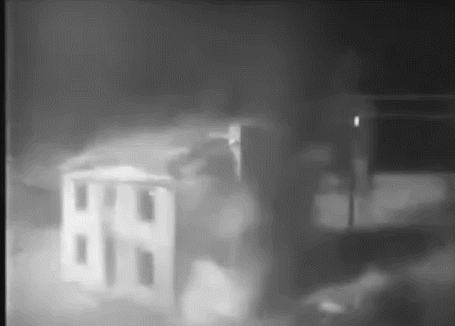 一亿吨核弹塞进一万米的科拉深洞爆炸,能不能把地球炸成两半?