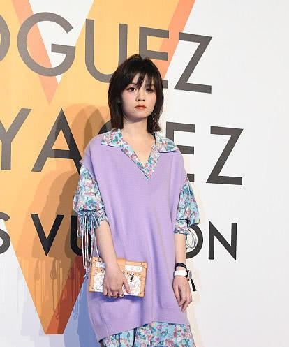 众星出席活动,张曼玉“惊喜”现身,孙俪与新婚的唐嫣比美!