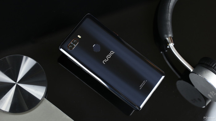 3000预算买什么？努比亚Z18苏宁易购2799元
