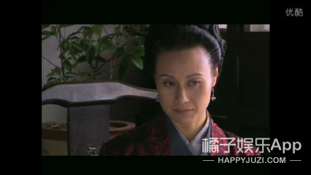 还记得《情深深雨濛濛》里的傅文佩吗？她现在长这样啦！