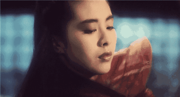 她长了一张“红颜祸水脸”，却让人只爱不恨！