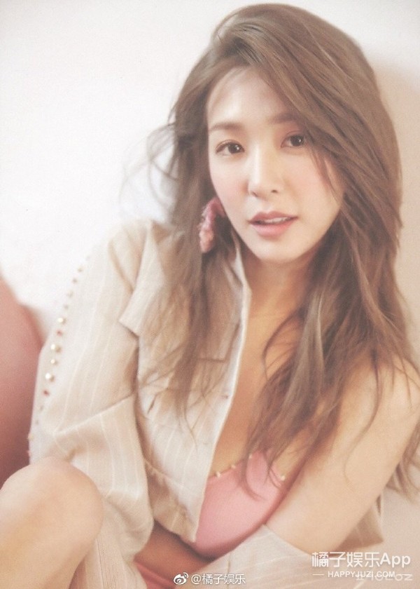 晚报|Tiffany回应父亲欠债风波 《还珠》又要翻拍了