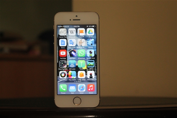 iPhone SE成为安兔兔11月好评率最高的iPhone设备