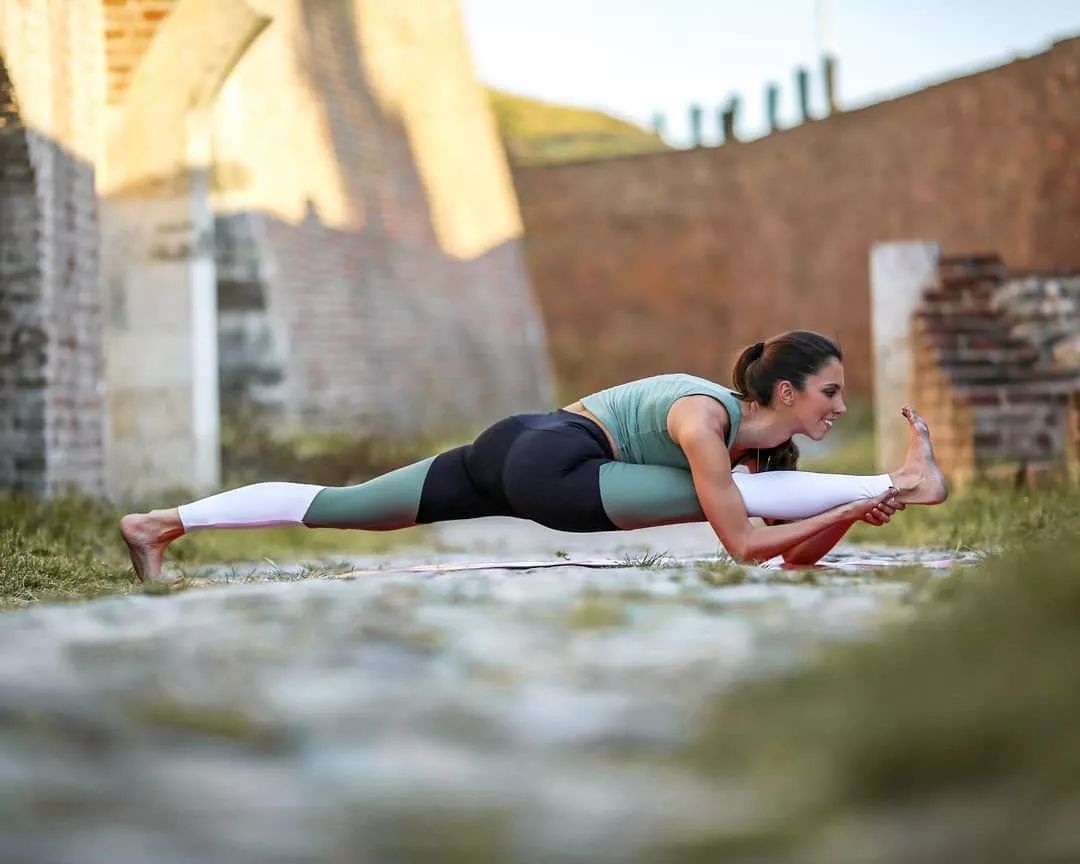 健身房,游泳馆,在家练瑜伽,3个条件只要练对任