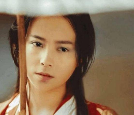 张晋回忆做替身的心酸经历：吴京已是主角，自己却穿起女装做替身