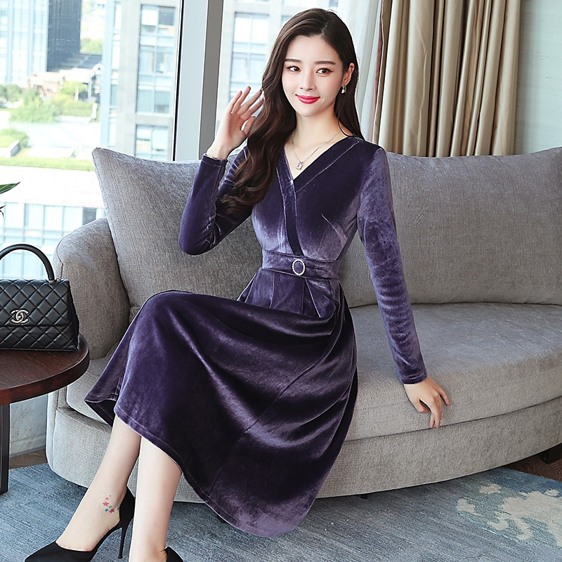 18年最美的打扮,罗兰紫羊绒裙+短靴,贵,但美