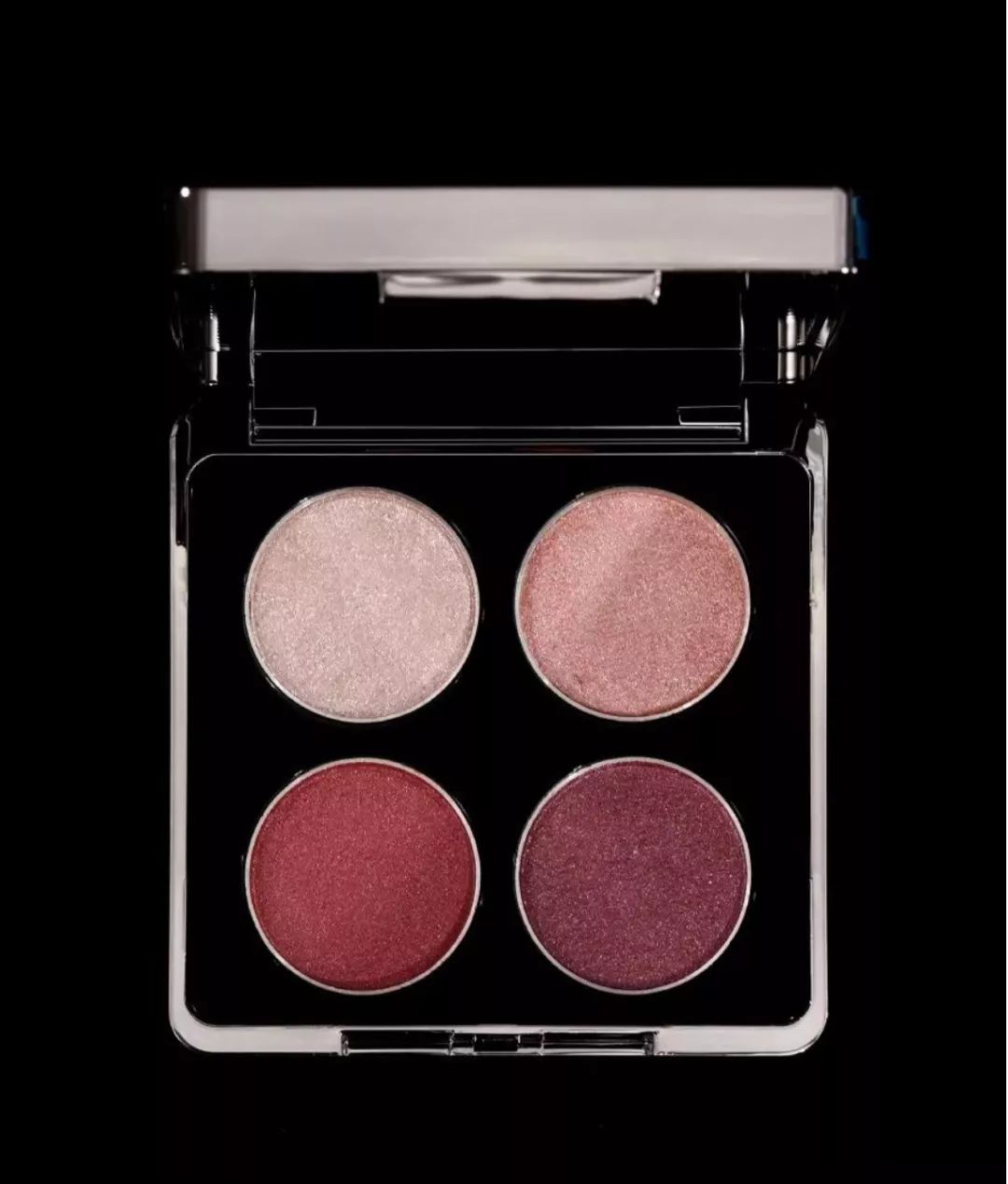 佟丽娅这种神仙都hold不住刷爆朋友圈的故宫口红？吴谨言却赢了…