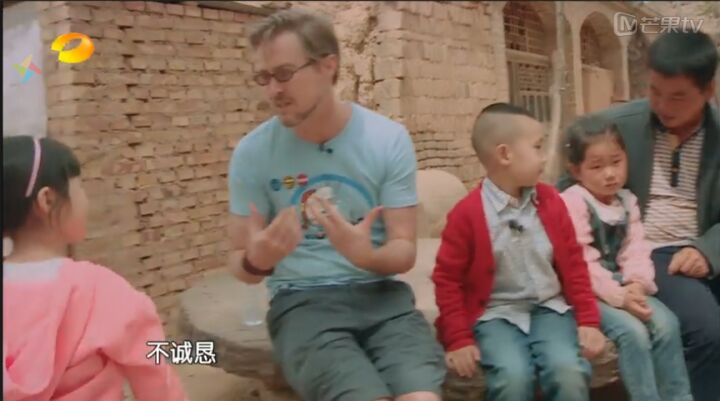 夏克立为加拿大的做法道歉，难怪夏天从小就很懂事