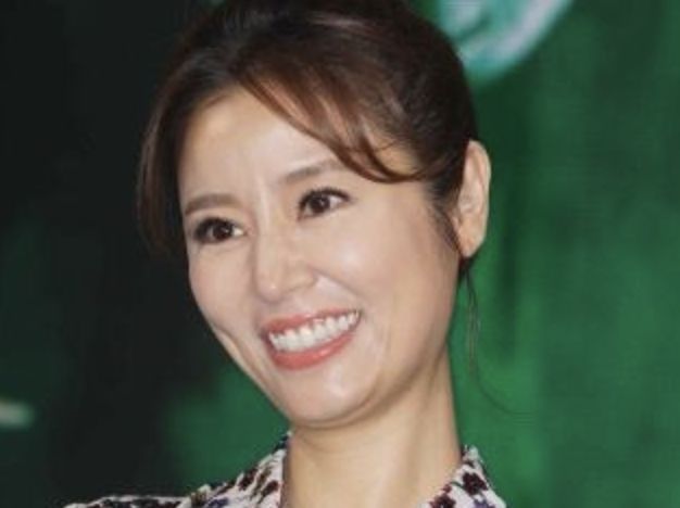 可怕！当红女明星脸上集体出现了这个东西！