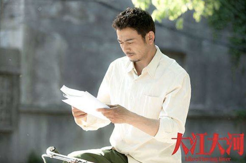 才13岁！就美到能演佟丽娅的少女期还搭档李易峰，什么来头？