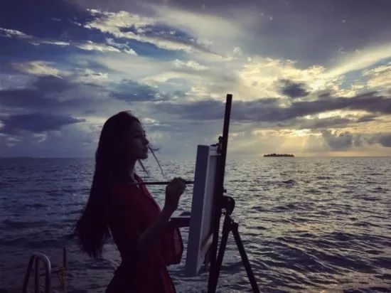 真是奉子成婚?她怀孕5个月,圈内好友催生?工作室都不敢否认