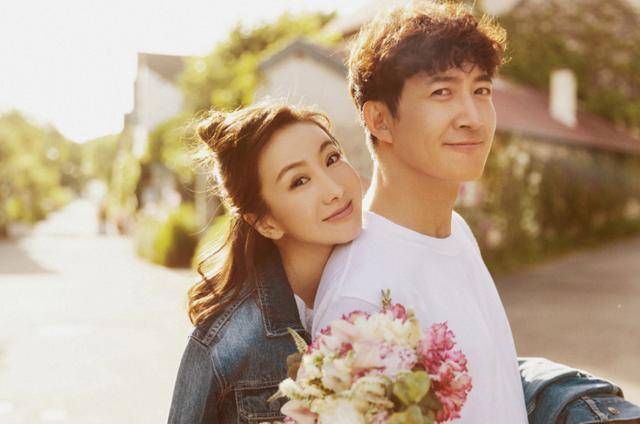 演员王阳首晒婚纱照，爱妻竟是《十八岁的天空》里的她！