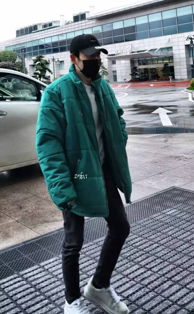 蔡徐坤朱一龙吴亦凡…这个冬天男星“不要脸”了，女星也不露腿了