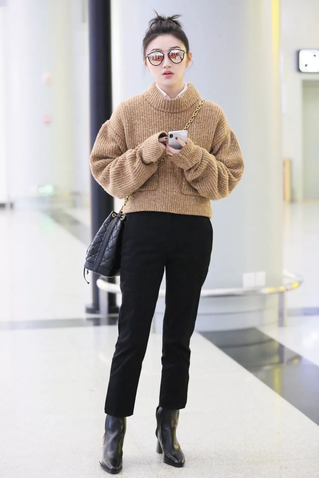 时髦不臃肿，被蔡徐坤、杨超越、吴谨言的毛衣疯狂种草