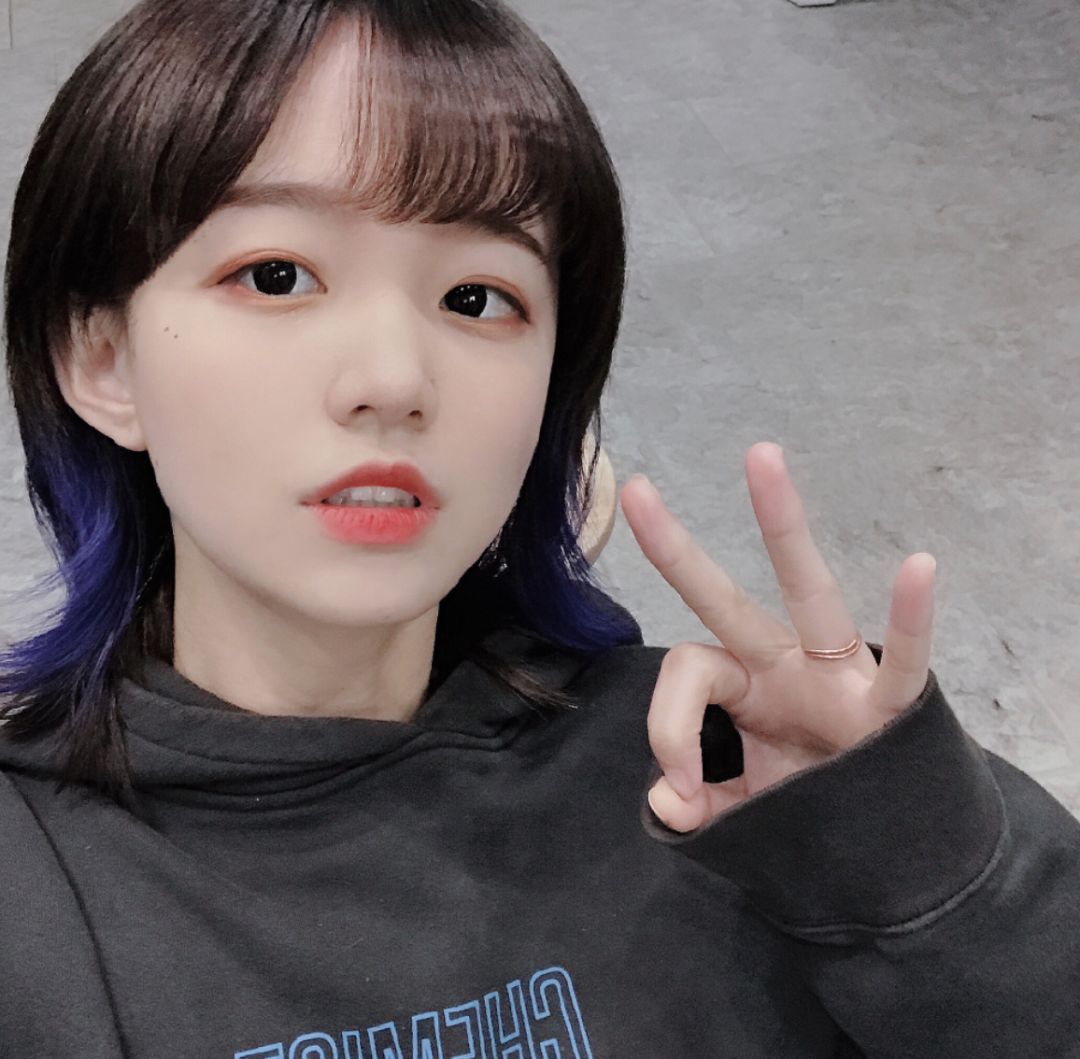 绝美混血颜少女竟因太美遭群攻！然而她从脸到胸到腿都是整出来的…