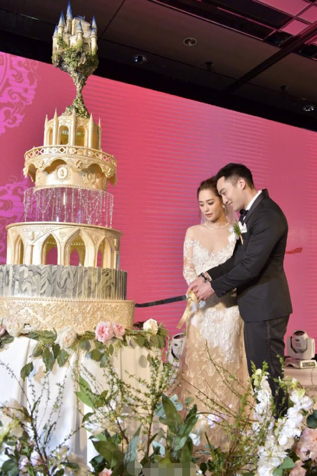 阿娇豪华婚宴揭秘!花费近百万,一桌两万多吃什么?