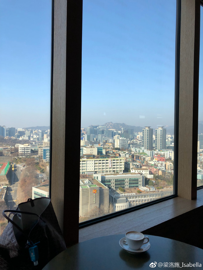 梁洛施生病暴瘦吓坏网友，大臂比小臂还要细！