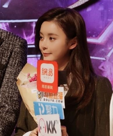 王凯初恋整成低配版沈梦辰！连她整形后遗症的朝天鼻也照搬了···