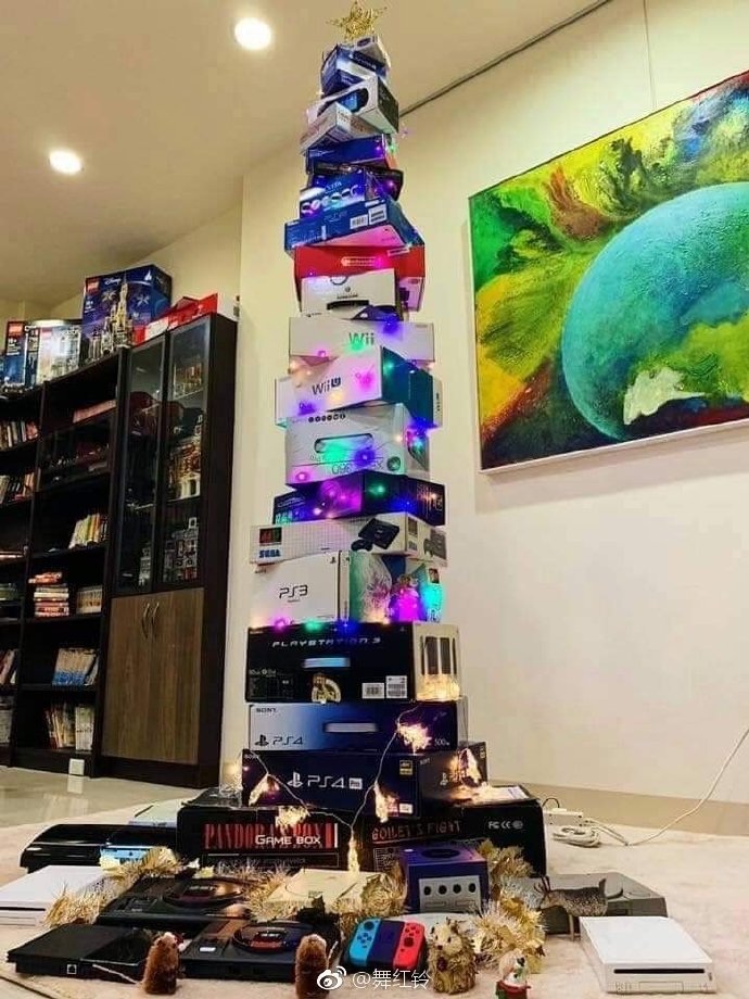 每日神段子丨去漫展看看就知道有多少蜘蛛侠了，年底冲业绩吗？