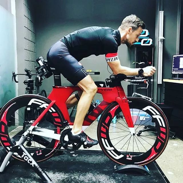 骑行锻炼肌力不伤膝,给膝关节退化者的5个运动