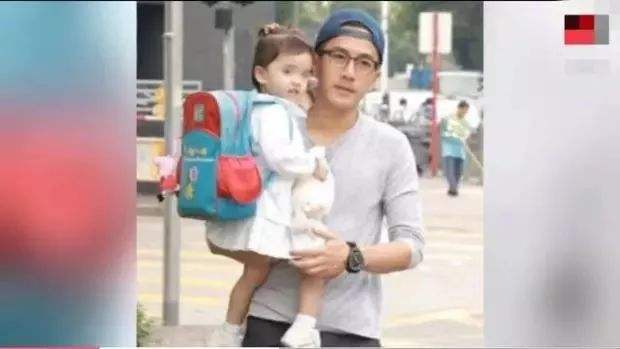 刘恺威离婚后，首次抱娃现身被骂上热搜，网友：居心不良！