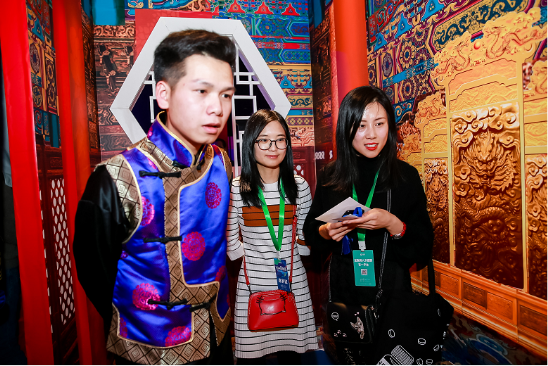 互动新形式，INX戏精学院在水立方做了一场千人真人情境体验游戏