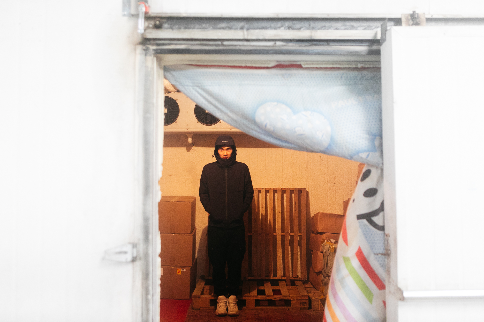 只有3mm厚,竟能抗-196℃极寒的防寒服,寒冬必备│智慧星球