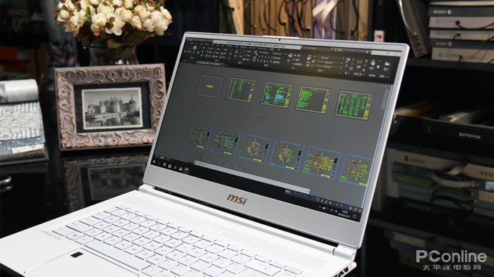 纯白色的设计笔记本 始于颜值的微星P65