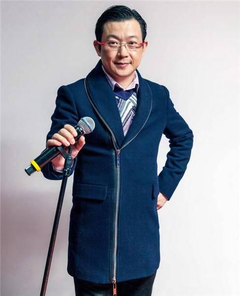 他是中国好声音之父，曾套现超1亿，如今公司营收下滑欲上市圈钱