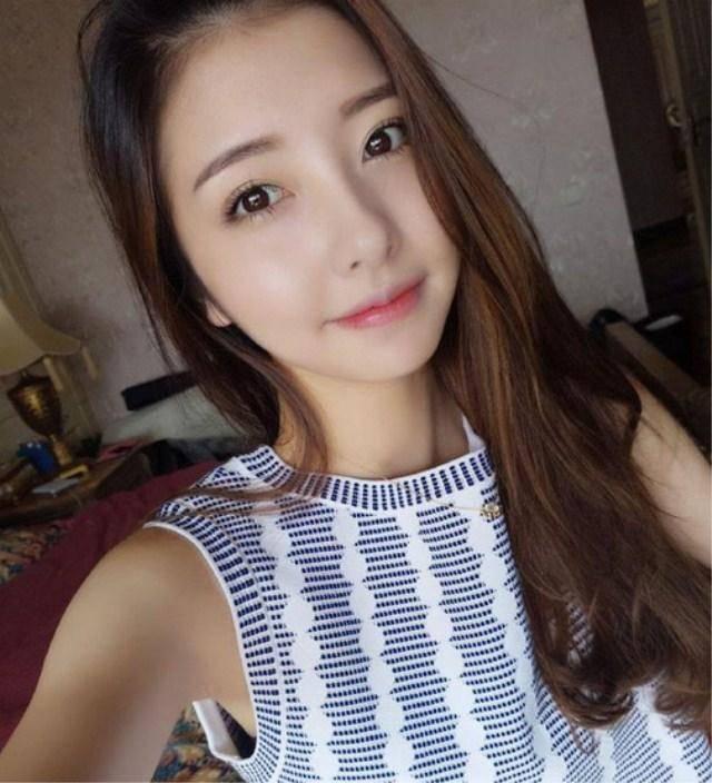 王思聪三亚携新女友晒合照并嚗床照,网友直言太直接想红想疯了吧