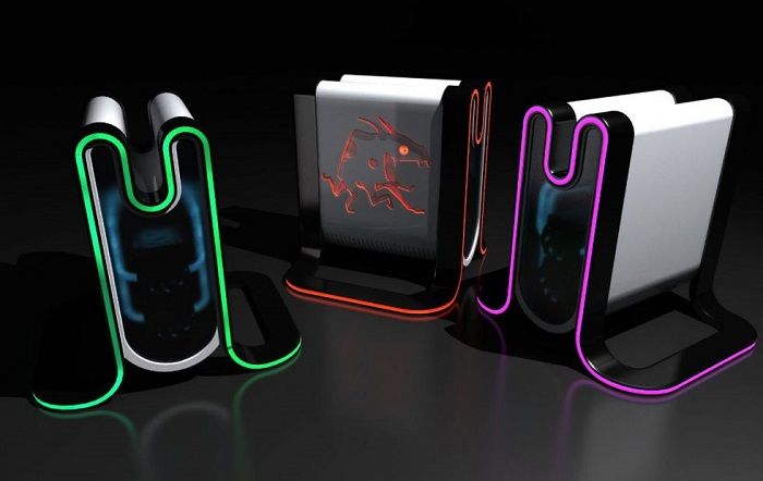 伊恩·贝尔晒出Mad Box游戏主机的首批照片