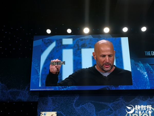 Intel宣布首款3D封装处理器Lakefiled：10nm工艺、1大4小五核心