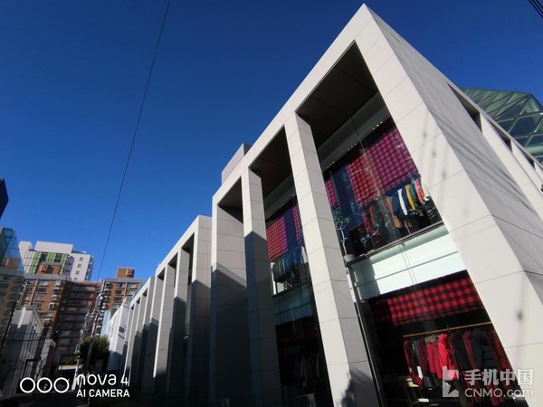 当华为nova4遇见东京：古今交融唯有广角相配