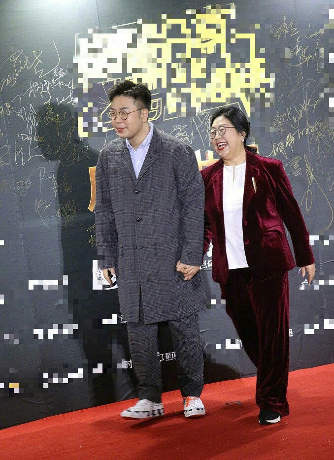 杜海涛和妈妈的脸似复制+粘贴！儿子像妈不是瞎说的