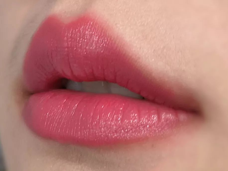 真人实测6款故宫云鹤螺钿系列口红，故宫IP最后的挽尊机会？