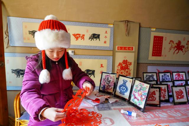 捶草印花、黑色剪纸、非遗陕州惊艳了女儿的寒假