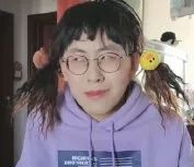 大过年的，是谁在偷窥我妈！！！哈哈哈哈哈哈哈哈哈