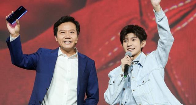 雷军新套路：喊出手机要涨价却没涨，找王源代言讨好女性