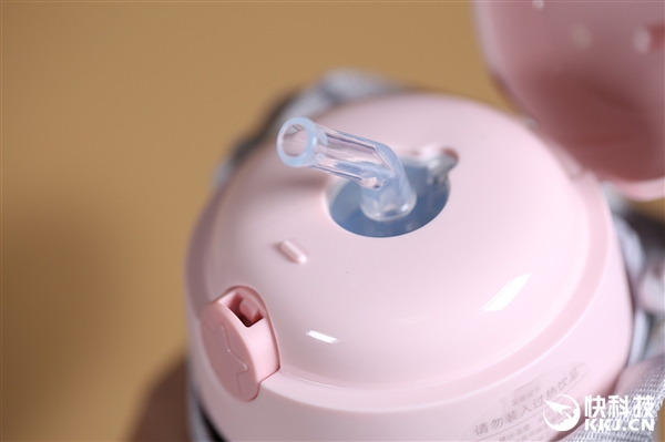 憨态可掬:米兔儿童保温杯图赏