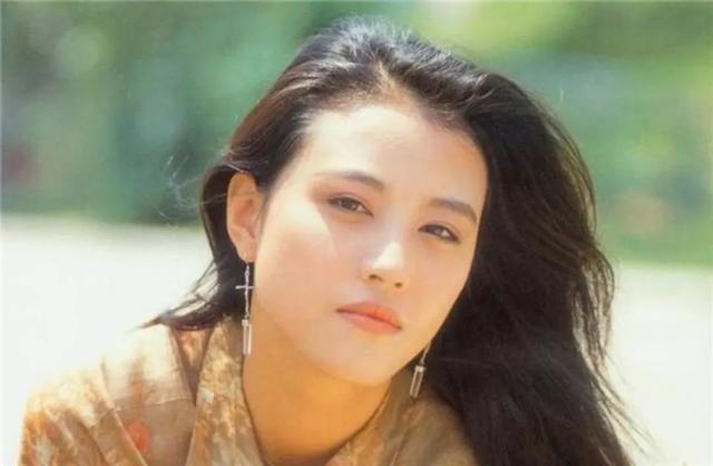 金庸曾说过:“早知道是她演周芷若,我就改结局了”