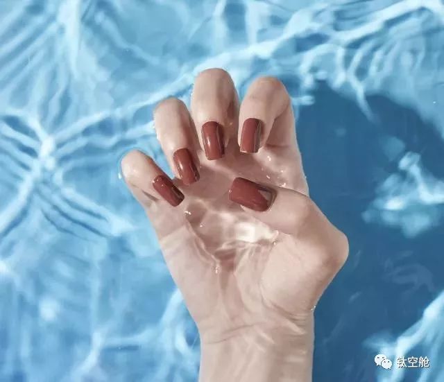 女人的优雅都在指甲，最美的色彩涂在你手上！孕妇都能用 | 精分剧场