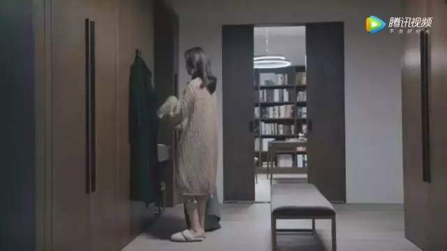 虽然姚晨新剧置装费超30万，但这几件平价货是真值得买！