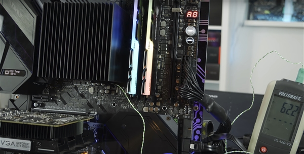 被动散热镇压的i9-9900K平台：实际体验仍堪用