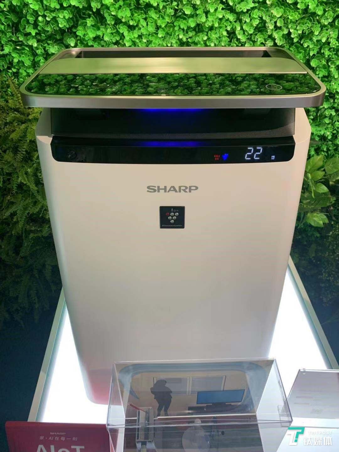 展示8K全产业链，夏普发布8K电视新品 | 钛快讯