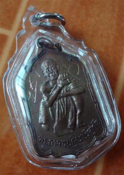龙婆坤自身功效,龙婆坤佛牌功效,崇迪佛牌功效