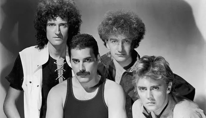 皇后乐队波西米亚狂想曲钢琴曲谱_波西米亚狂想曲