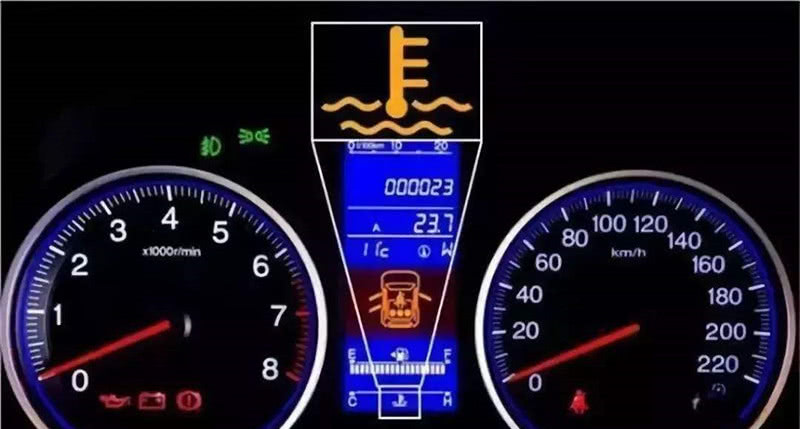如果车上这个故障灯亮了，老司机建议你停车，但最好不要熄火