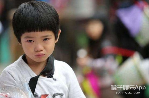 还记得《爸爸去哪儿》里的Joe吗？他现在长这样啦！